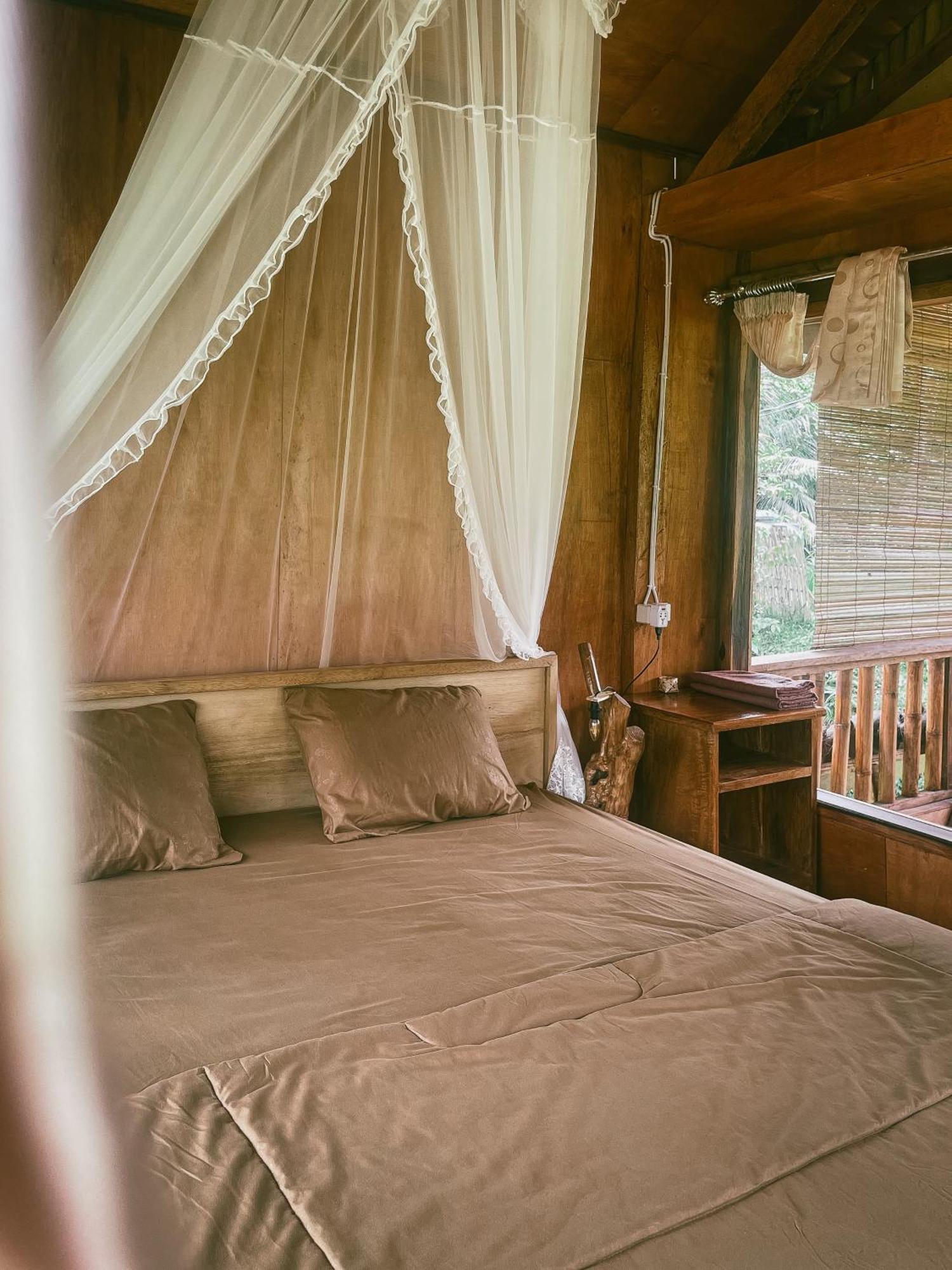 Coconut Homestay Tetebatu Exterior photo
